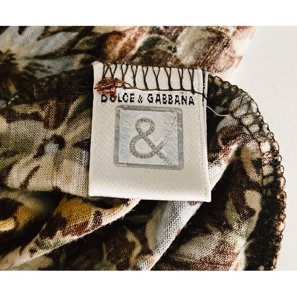 DOLCE & GABBANA J&ANS Floral Point
Collar Blouse - Picture 11 of 14